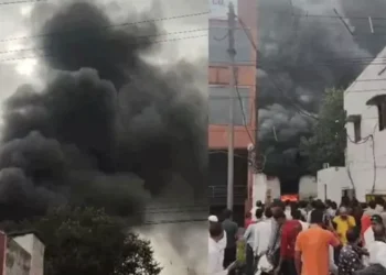 रायपुर के प्रिंटिंग इंक गोदाम में भीषण आग, चारों तरफ दिखा धुएं का गुबार; लोगों में मची अफरा-तफरी