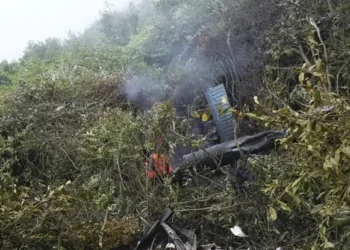 टेकऑफ करते ही आग का गोला बना आर्मी का हेलीकॉप्टर, 2 पायलट समेत 5 की मौत…