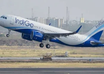 तकनीकी खराबी की वजह से IndiGo फ्लाइट की इमरजेंसी लैंडिंग; 2 घंटे तक हवा में घूमता रहा विमान, 180 यात्री थे सवार…