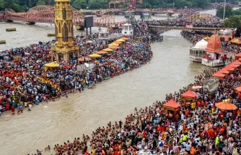 हरिद्वार अर्धकुंभ की तारीखों का ऐलान; पहली बार संन्यासियों के संग होंगे 3 शाही स्नान, यहां जानें अमृत स्नान की तिथियां..