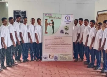 छत्तीसगढ़ में सुरक्षाबलों को मिली बड़ी सफलता;16 नक्सलियों ने किया आत्मसमर्पण, मुख्य धारा में जुड़ने की ली शपथ…