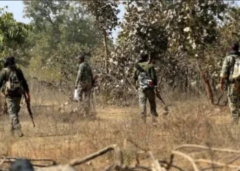 छत्तीसगढ़ में सुरक्षाबलों और नक्सलियों के बीच मुठभेड़ जारी, दो नक्सलि ढेर…