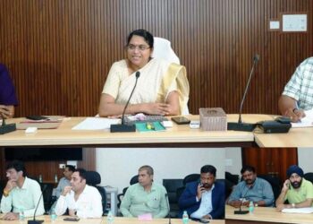 होटल एवं बार में कार्यरत कर्मचारियों का 10 दिन के भीतर पुलिस व्हेेरीफिकेशन कराने के निर्देश दिए