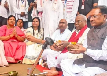 बाबा कार्तिक उरांव ने जनजातीय समाज के उत्थान हेतु अपना जीवन किया समर्पित – मुख्यमंत्री विष्णु देव साय