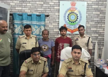 रायकेरा दोहरे हत्याकांड का 24 घंटे में खुलासा, घरघोड़ा पुलिस ने पिता की हत्या करने वाले बेटे समेत दो को किया गिरफ्तार