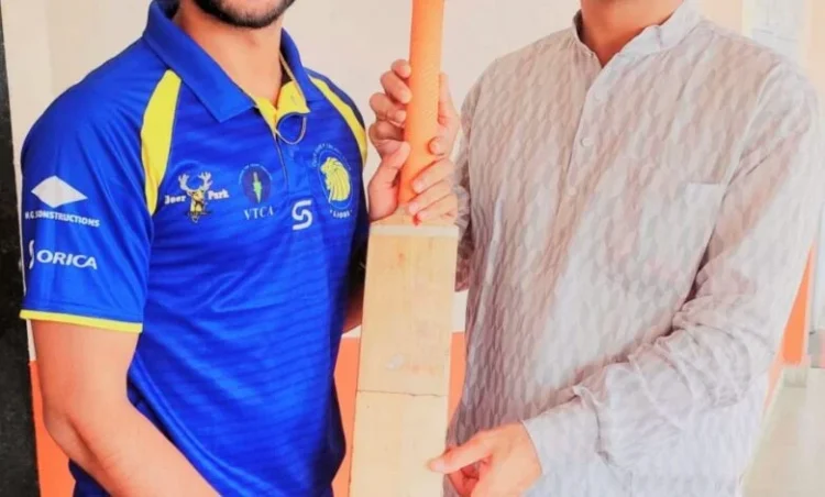 परमात्मा का चयन ऑस्ट्रेलिया की प्रतिष्ठित लीग हेतु