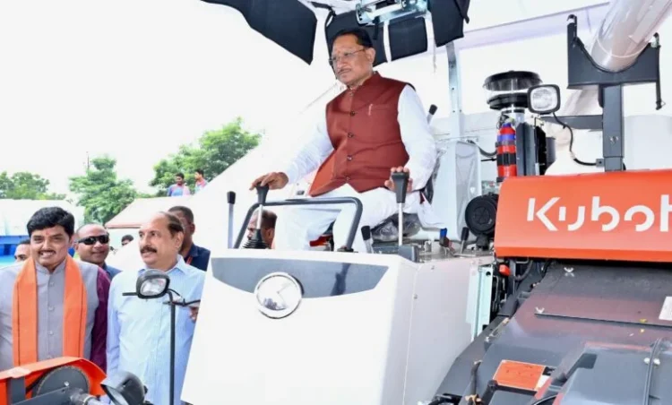 प्रधानमंत्री नरेन्द्र मोदी ने किसानों के लिए 41 हजार करोड़ रूपए से अधिक की दो नई योजनाओं का किया शुभारंभ