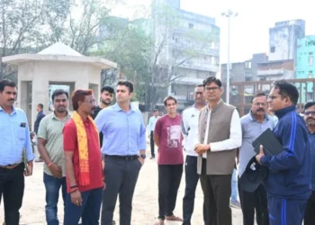 वित्त मंत्री ओ.पी.चौधरी रायगढ़ में चल रहे प्रोजेक्ट्स की प्रगति का जायजा लेने पहुंचे