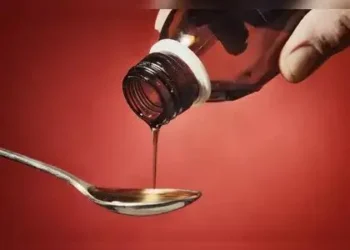 2 वर्ष से कम उम्र के बच्चों को खांसी की सिरप देना पूर्णतः प्रतिबंधित