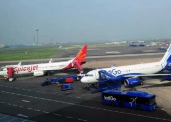 मुंबई एयरपोर्ट पर ATC में तकनीकी खराबी से, कई उड़ानों में देरी; यात्रियों के लिए एडवाइजरी जारी..