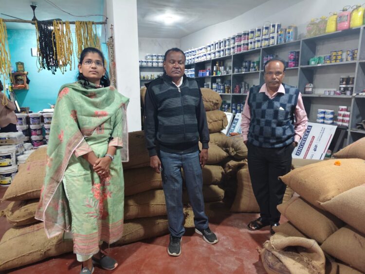 110 बोरा धान को जप्त किया गया