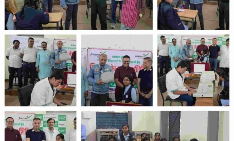 दृष्टि अभियान के तहत बच्चों की आंखों की सेहत सुधार रहा जिंदल फाउंडेशन — शासकीय विद्यालयों के विद्यार्थियों की आंखों की जांच के लिए विशेष अभियान