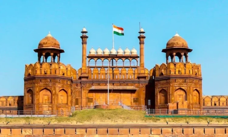 दिल्ली ब्लास्ट के बाद लाल किला सहित इन जगह को 3 दिन के लिए किया गया बंद… ऐतिहासिक स्थलों की बढ़ाई गई सुरक्षा