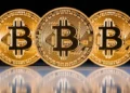 Bitcoin में भारी गिरावट, 90 हजार डॉलर से नीचे आया, 2025 सारी चमक गायब