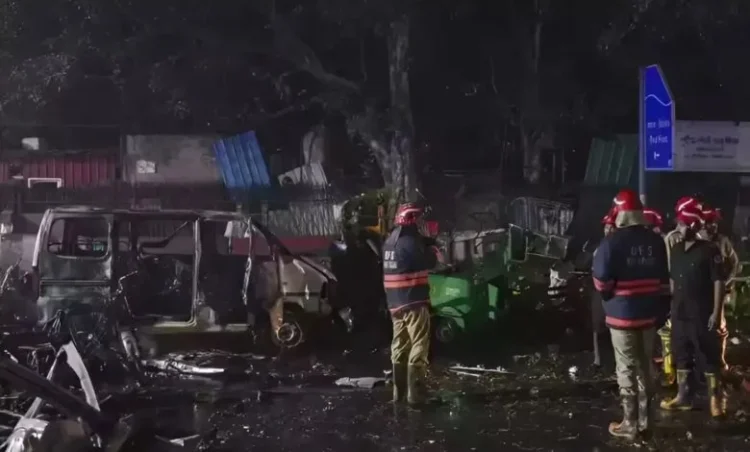 दिल्ली ब्लास्ट की गुत्थी सुलझाने मैदान में NIA, पुलवामा कनेक्शन ने चौंकाया जानें अब तक की बड़ी अपडेट्स