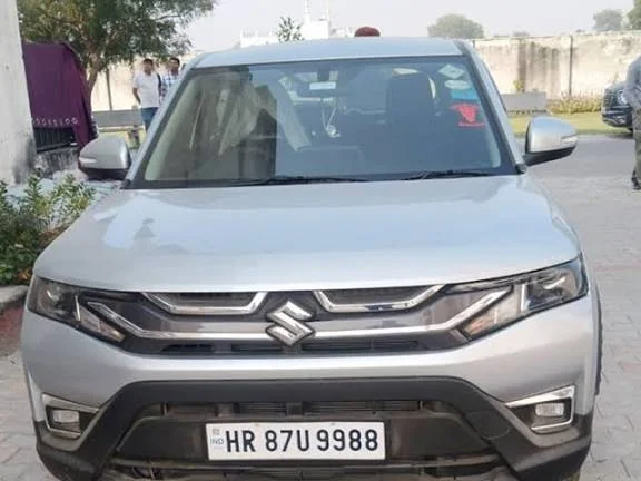 दिल्ली ब्लास्ट में अल फलाह यूनिवर्सिटी में मिली तीसरी संदिग्ध कार, 4 गाड़ियों को बनाना था फिदायीन बम