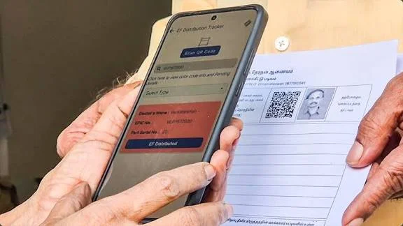 SIR फॉर्म भरने के लिए मोबाइल नंबर वोटर कार्ड से लिंक होना जरूरी, नहीं तो ऑनलाइन प्रक्रिया नहीं होगी पूरी…