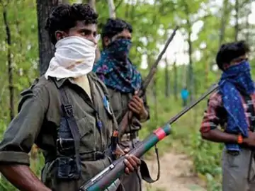 छत्तीसगढ़ में सुरक्षाबलों और नक्सली के बीच मुठभेड़ में 6 नक्सली ढेर…