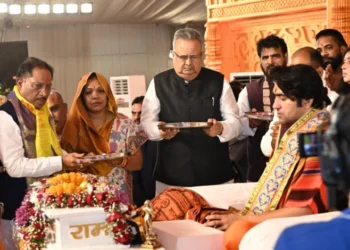 मुख्यमंत्री विष्णुदेव साय दिव्य हनुमंत कथा समारोह में हुए शामिल