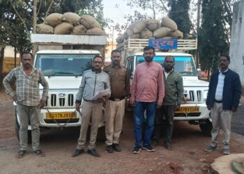 किसान की आड़ में अवैध धान व्यापार करने वाले को प्रशासन ने रंगे हाथों पकड़ा