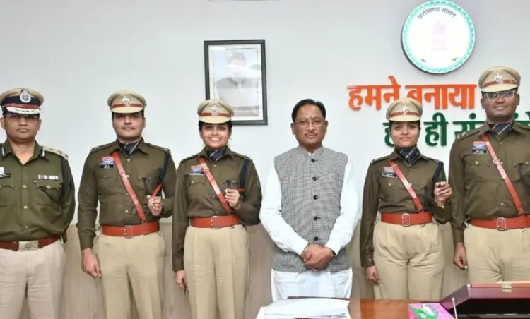 मुख्यमंत्री विष्णुदेव साय से प्रशिक्षु आईपीएस अधिकारियों ने की सौजन्य भेंट