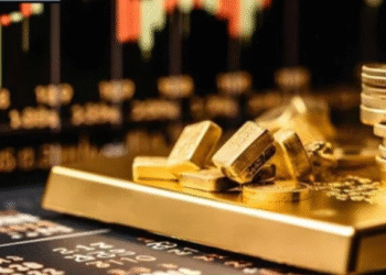 गोल्ड ने रचा इतिहास; चांदी एक झटके में हुई 8000 रुपये महंगी, जानें आज के ताजा भाव