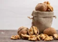 रोज सुबह अखरोट खाने से शरीर को मिलते हैं 5 जबरदस्त फायदे…