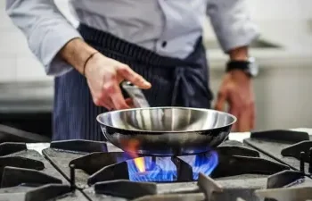 सस्ती हुई रसोई गैस, PNG के दामों में कटौती की घोषणा- जानें नई कीमतें