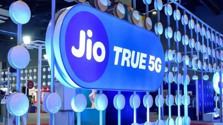 84 दिन तक टेंशन फ्री! सिर्फ इतने रुपए में पाएं अनलिमिटेड कॉल-डेटा, Jio का धमाकेदार रिचार्ज प्लान