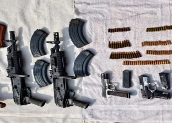 पठानकोट बॉर्डर पर पाकिस्तानी हथियारों की बड़ी खेप पकड़ी गई, तीन AK-47 समेत पिस्तौल जब्त