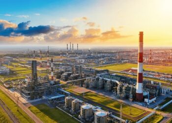 नियम तोड़ने पर 3 कारखानों  के खिलाफ पर श्रम न्यायालय में आपराधिक मामला दर्ज