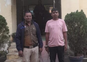 चक्रधरनगर पुलिस ने मारपीट मामले में आदतन बदमाश को गिरफ्तार भेजा रिमांड पर