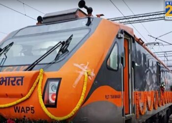 प्रधानमंत्री मोदी ने 3 अमृत भारत एक्सप्रेस ट्रेनों को किया रवाना, जानिए किन  किन जिलों को मिलेगा लाभ