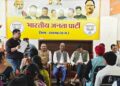 वित्त मंत्री ओपी चौधरी की रायगढ़ भाजपा कार्यालय में पार्षदों के साथ अहम बैठक की।