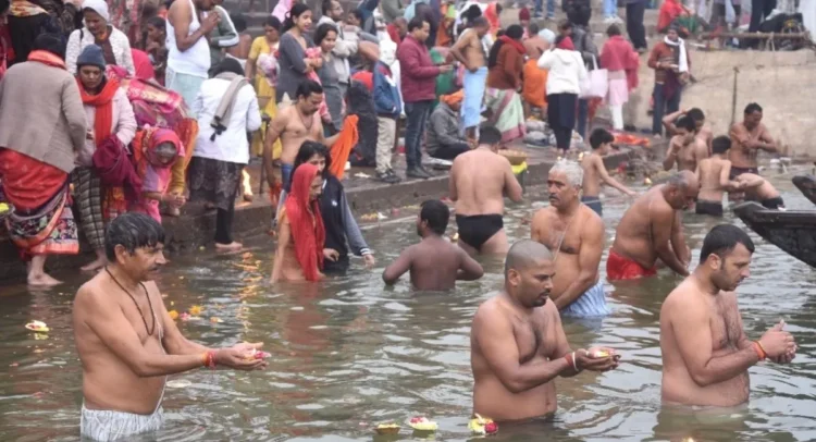 आज से शुरू हुआ स्नान-ध्यान का पावन माघ मास, पौष पूर्णिमा पर श्रद्धालुओं ने लगाई पुण्य की डुबकी