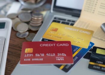 इनकम सर्टिफिकेट नहीं होने पर भी मिलेगा क्रेडिट कार्ड, बस अपनाएं सही तरीका