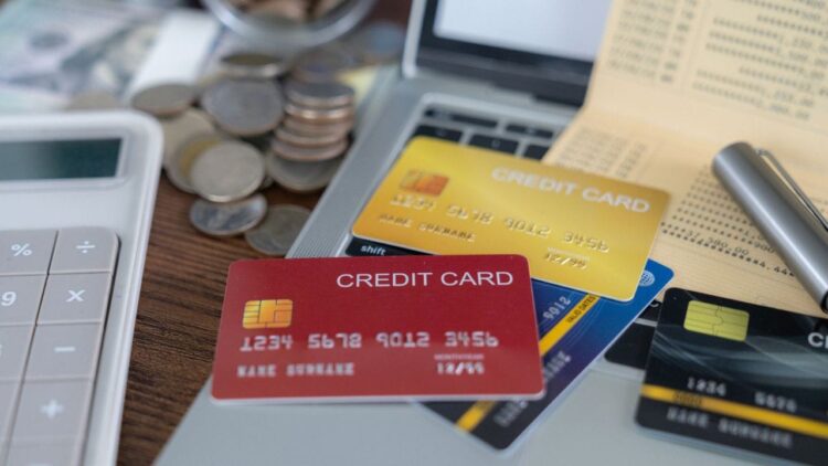 इनकम सर्टिफिकेट नहीं होने पर भी मिलेगा क्रेडिट कार्ड, बस अपनाएं सही तरीका