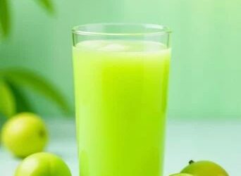 आंवला जूस पीने के 5 जबरदस्त फायदे, सेहतमंद रहना है तो आज से ही डाइट में करें शामिल