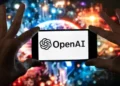 OpenAI जल्द लॉन्च करने वाला है अपना पहला AI-पावर्ड हार्डवेयर डिवाइस,जानिए कब आएगा, क्या फीचर्स होंगे और क्यों है यह खास ?