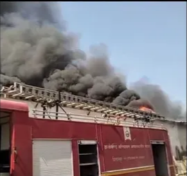 बिलासपुर के तिफरा इंडस्ट्रियल एरिया में भीषण आग, पेंट फैक्ट्री धधकी; दमकल की टीम मौके पर जुटी