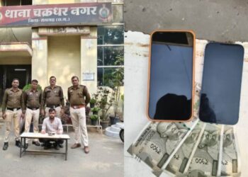 रायगढ़ में ऑनलाइन क्रिकेट सट्टा पर बैक टू बैक कार्रवाई — अफगानिस्तान बनाम कनाडा मैच पर बॉल टू बॉल सट्टा नोट करते आरोपी गिरफ्तार