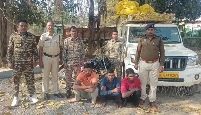 ऑपरेशन शंखनाद में रायगढ़ पुलिस की बड़ी कार्रवाई, 24 गौवंश तस्करों के चंगुल से मुक्त
