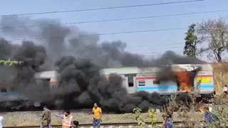 नई दिल्ली-चेन्नई एक्सप्रेस के कोच में लगी आग, बड़ा हादसा टला, सभी यात्री सुरक्षित