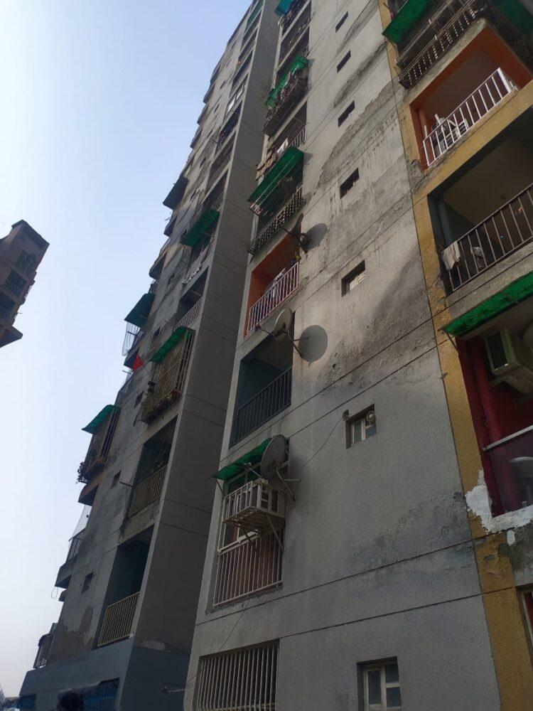 ऑनलाइन गेम की लत से टूटा परिवार, गाजियाबाद में तीन सगी बहनों ने एक साथ की आत्महत्या, इलाके में मची दहशत