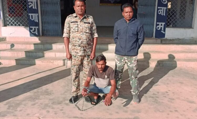 रायगढ़ में घरेलू विवाद के दौरान 6 साल के बेटे को कुएं में फेंककर पिता ने किया हत्या, पुलिस ने गिरफ्तार किया