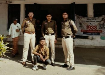 नाबालिग से छेड़छाड़ का आरोपी गिरफ्तार, एक माह से गिरफ्तारी के डर से था फरार, पुलिस ने रिमांड पर भेजा