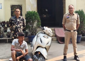 संजय मार्केट से चोरी की एक्टिवा के साथ एक नाबालिग समेत दो आरोपी गिरफ्तार, “सशक्त ऐप” से खुला वाहन चोरी का मामला