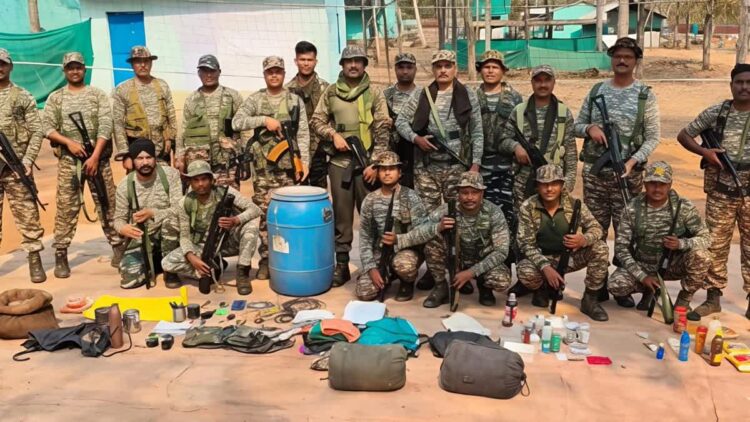 सुकमा में सुरक्षा बलों की बड़ी कार्रवाई, 18 किलो विस्फोटक  समेत नक्सलियों का डंप बरामद