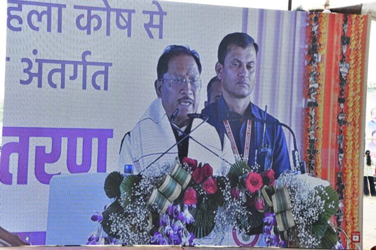 अंतर्राष्ट्रीय महिला दिवस पर ग्राम छतौना में वृहद महतारी वंदन सम्मेलन आयोजित