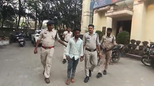 कॉलोनी से भगा ले जाकर किया दुष्कर्म और धमकी देकर छोड़ा, नाबालिग से दुष्कर्म के आरोप में गुंडा बदमाश विशाल ठाकुर गिरफ्तार